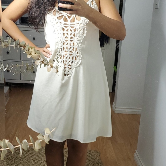 Dress - Picture 5 of 6